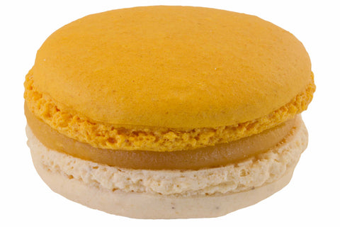 »Albicocca &amp; Mandorla« macarons 